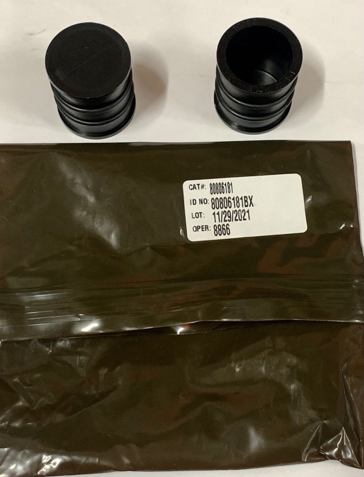 PLUG KIT, CLOSURE GROMMETS, 1-1/4 INCH, 2 PIECES