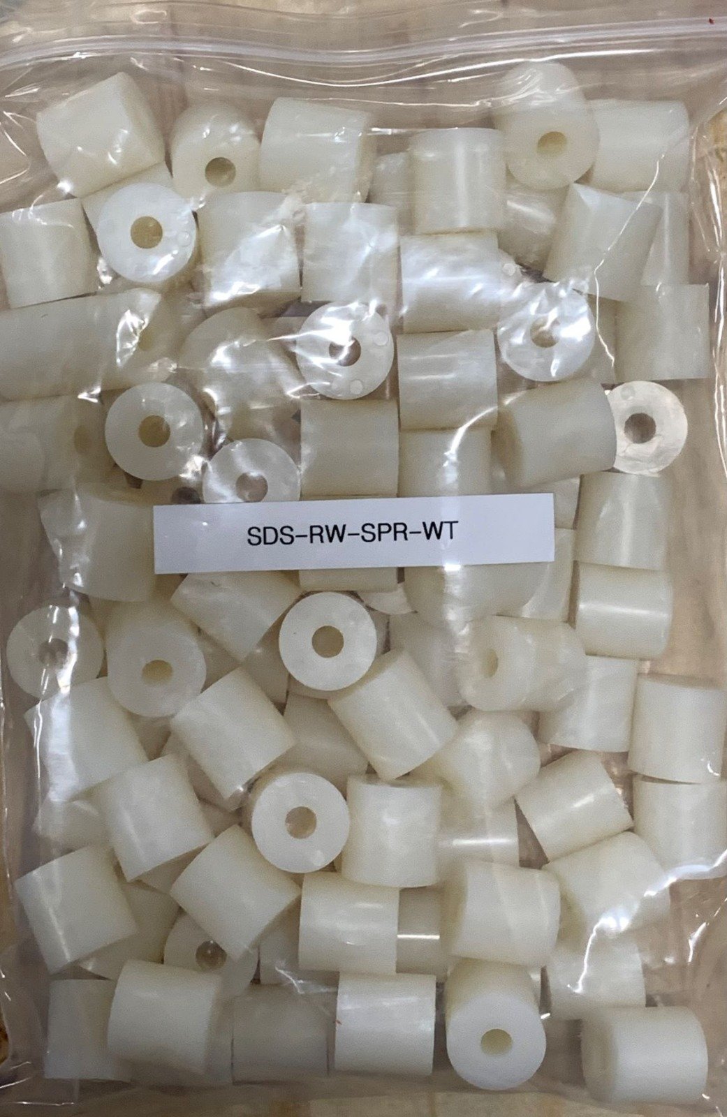 SPACER, SECURE RACEWAY, WHITE, 1 INCH, MANUFACTURER: HOLOCOM, INC., MODEL: SDS-RW-SPR-WT,